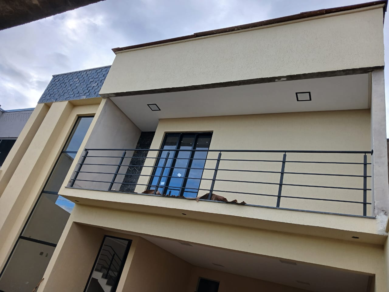 Ágio de Sobrado no Recanto das Emas – Goiânia – 3 Quartos com Suíte Ma