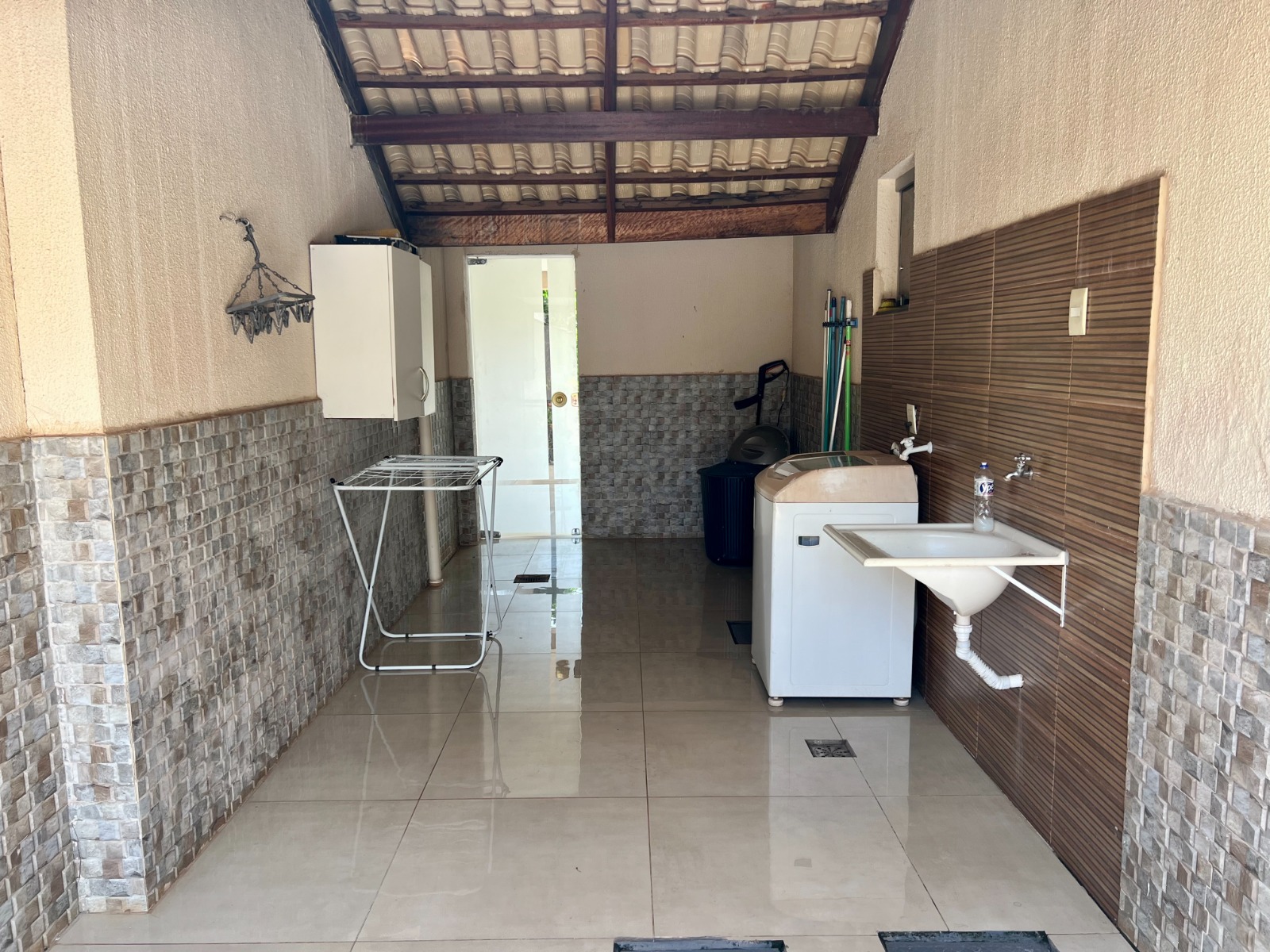 Casa Térrea à Venda no Portal do Sol 1 – Goiânia | 260 m² | 3 Suítes