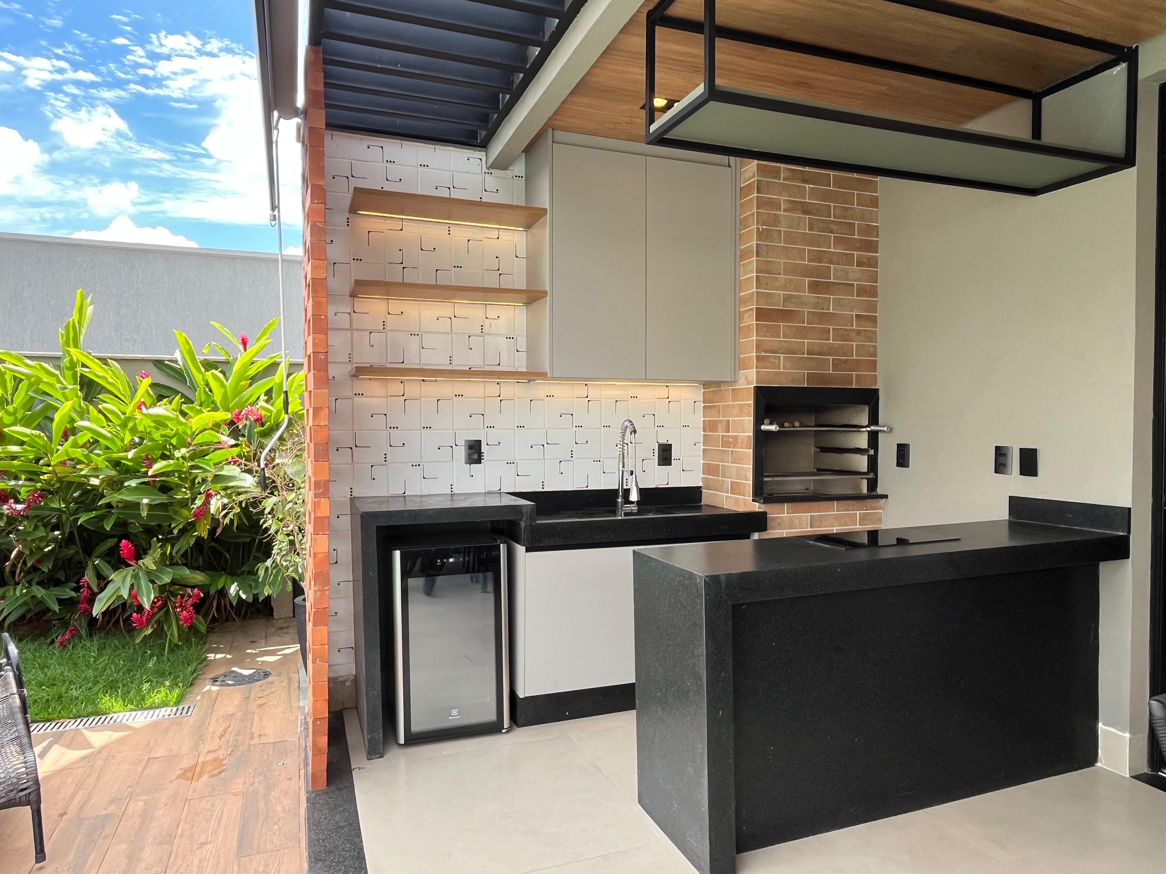 Sobrado Alto Padrão 4 Suítes + Escritório - Jardins Capri - Senador Canedo - Casa Cor Goiás