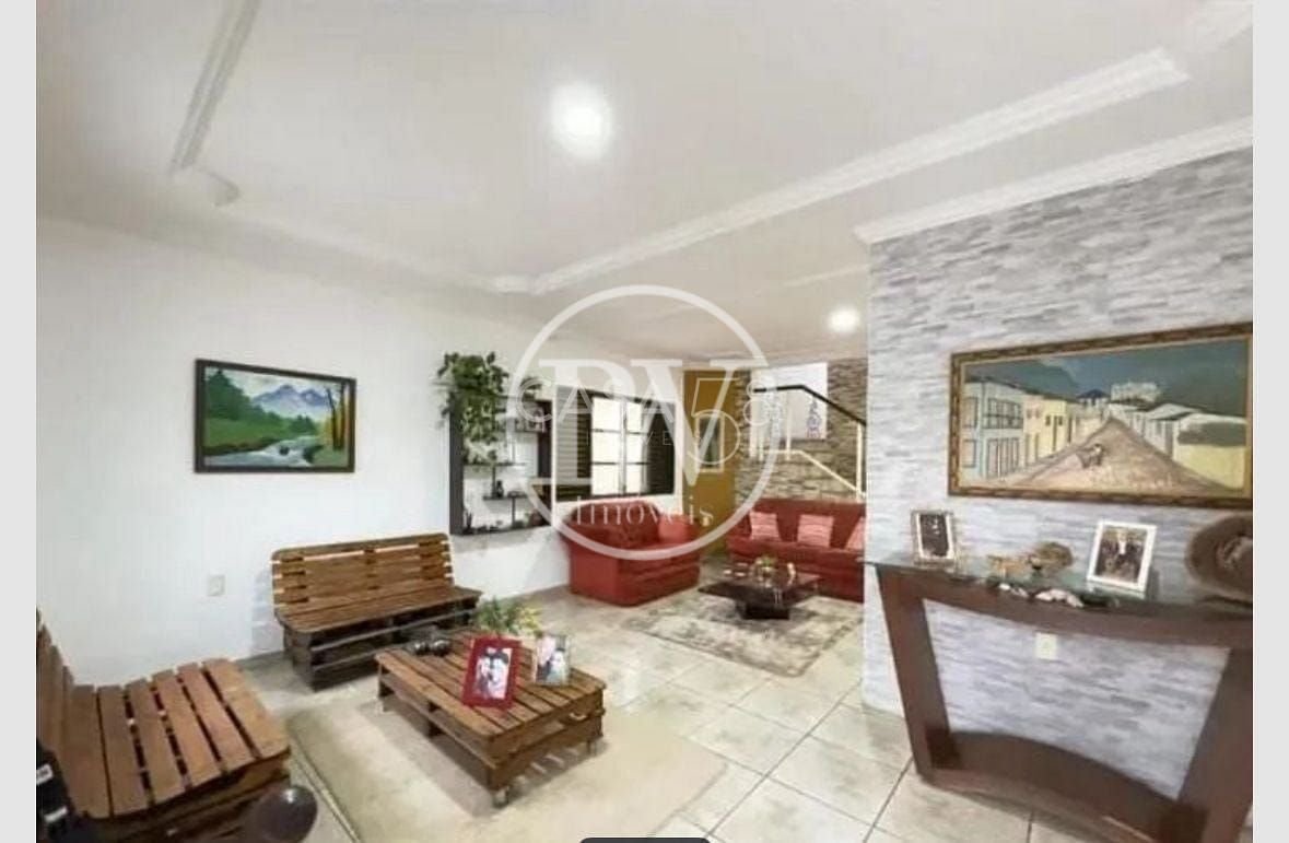 Sobrado 4 Suítes no Setor Jaó - 420m² - Próximo aos Lagos - Escritório Independente