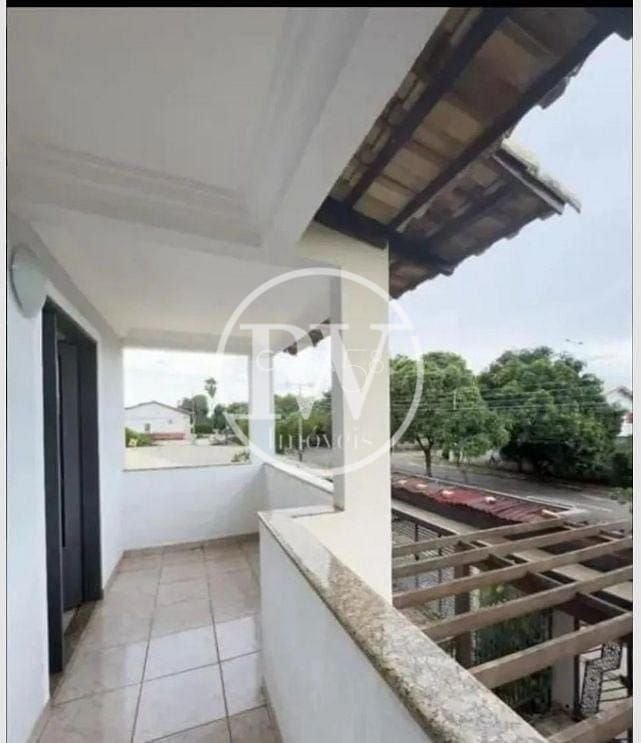 Sobrado 4 Suítes no Setor Jaó - 420m² - Próximo aos Lagos - Escritório Independente