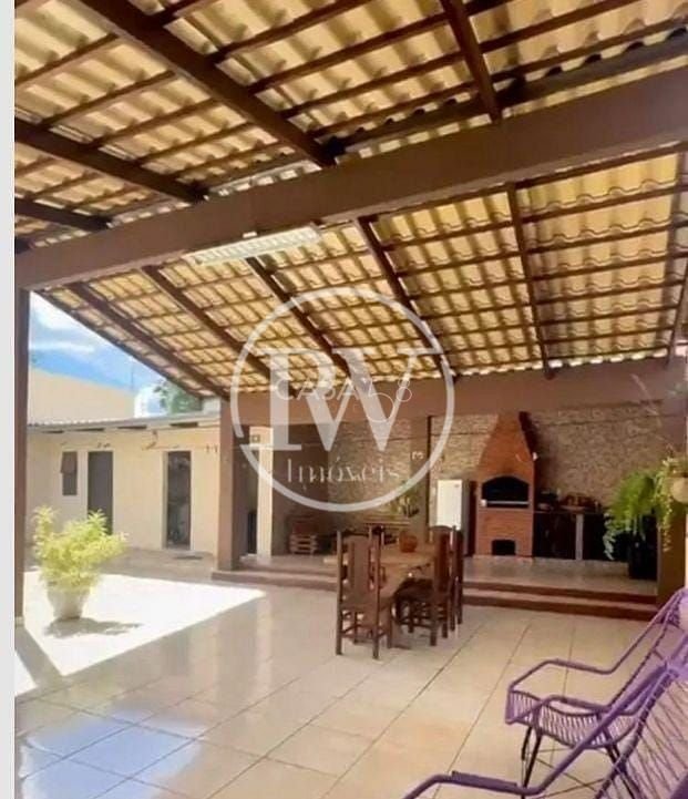 Sobrado 4 Suítes no Setor Jaó - 420m² - Próximo aos Lagos - Escritório Independente