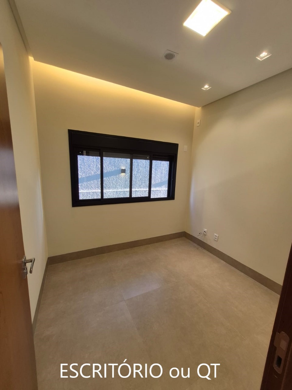 Casa à venda, Residencial Villagio Toscana, 4 Quartos com 3 Suítes