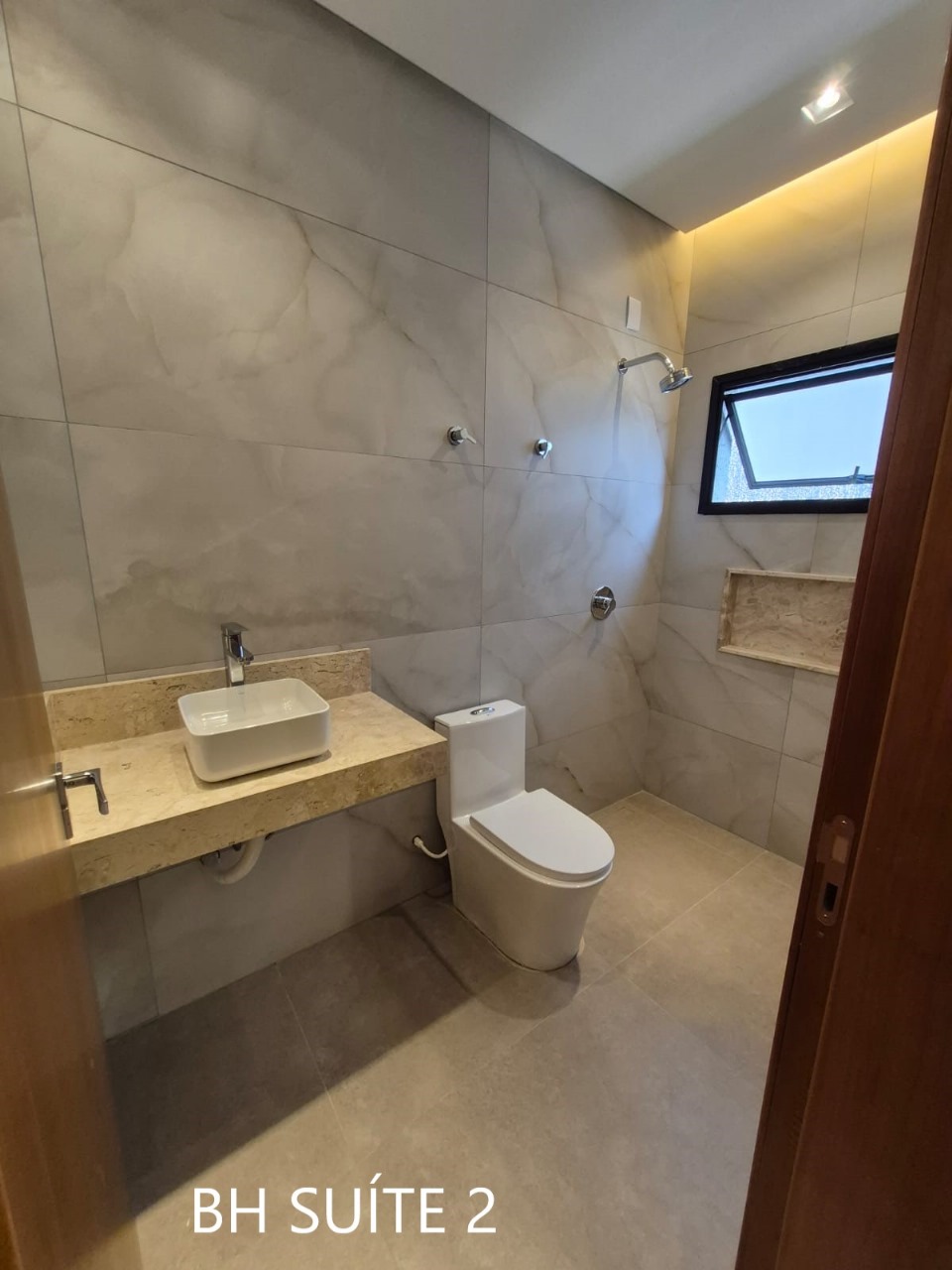 Casa à venda, Residencial Villagio Toscana, 4 Quartos com 3 Suítes