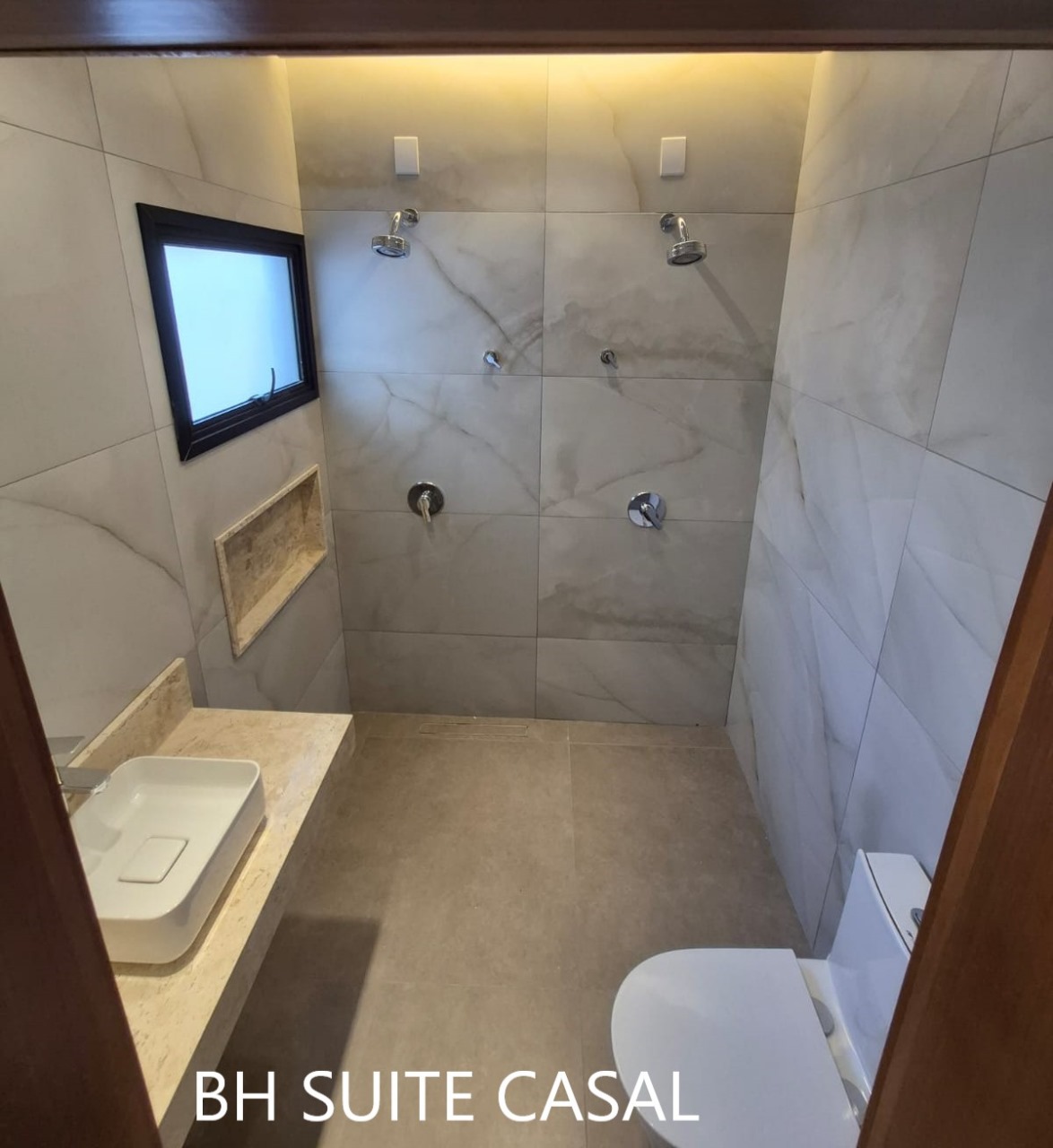 Casa à venda, Residencial Villagio Toscana, 4 Quartos com 3 Suítes