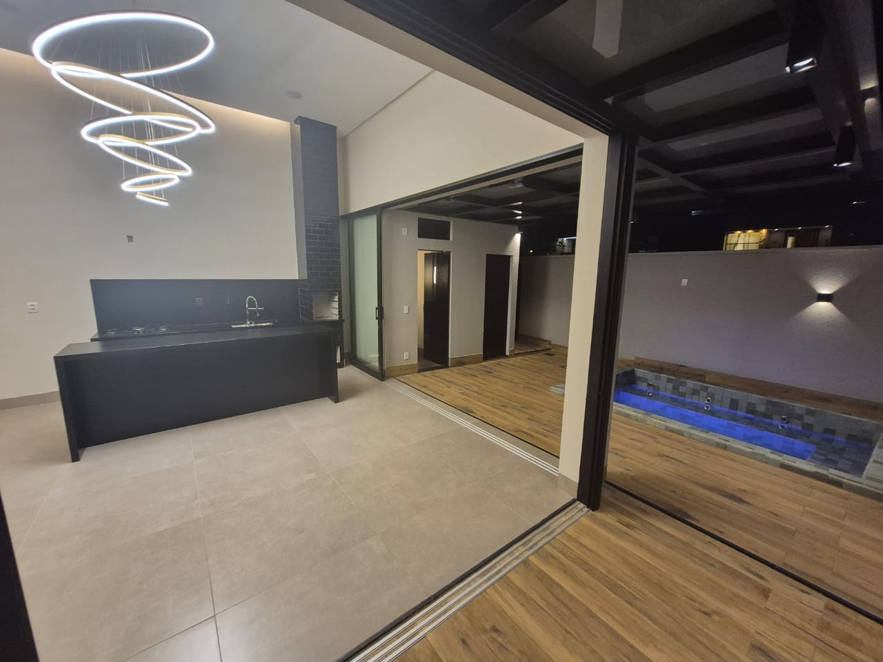 Casa à venda, Residencial Villagio Toscana, 4 Quartos com 3 Suítes